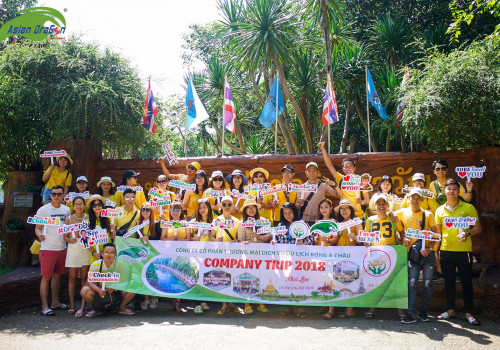 Kỷ niệm Company Trip 2018: Kanchanaburi - Bangkok