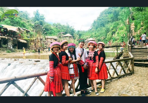 Tour du lịch Hà Nội - Lào Cai - Sapa khởi hành ngày 27-9-2018