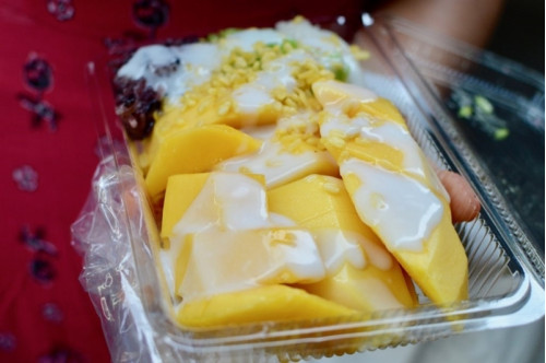 12 món ăn vặt không thể bỏ qua khi du lịch Thái Lan