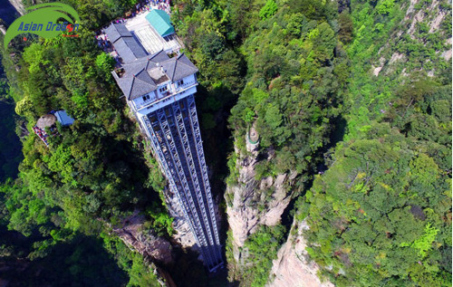 Cận cảnh thang máy Bách Long đáng sợ nhất thế giới ở Trung Quốc