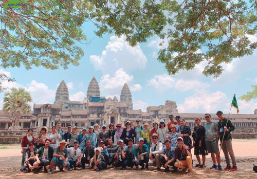 Hình ảnh kỷ niệm đoàn Campuchia khám phá kỳ quan thế giới Angkor Wat dịp lễ 30-4