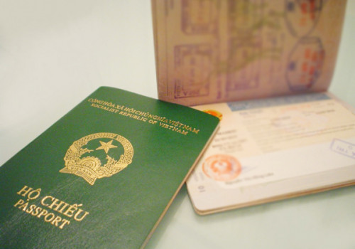 Cần làm gì khi mất hộ chiếu ở nước ngoài