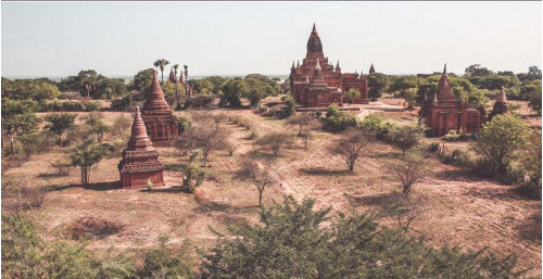 Bagan huyền bí cuốn hút khách du lịch Myanmar