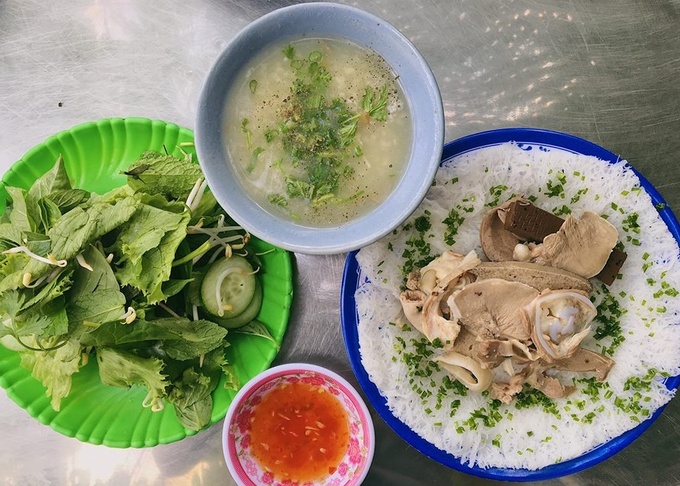 Ăn gì khi đi du lịch Phú Yên 9