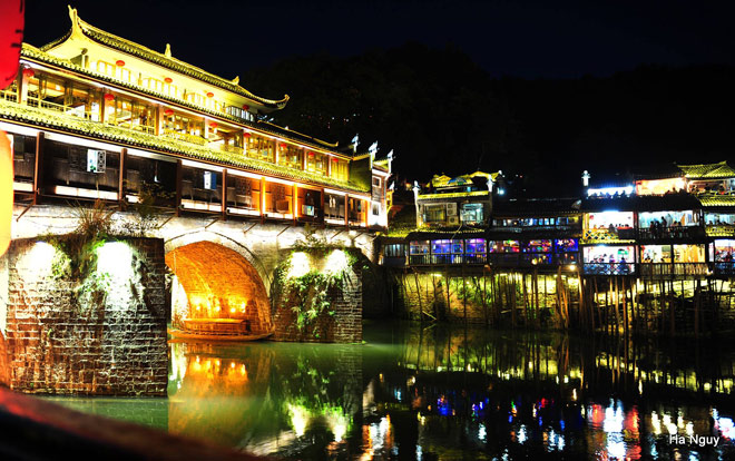Phượng Hoàng cổ trấn 14