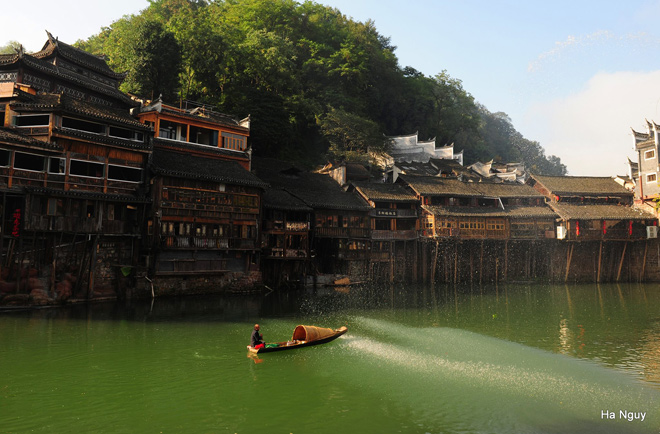 Phượng Hoàng cổ trấn 3