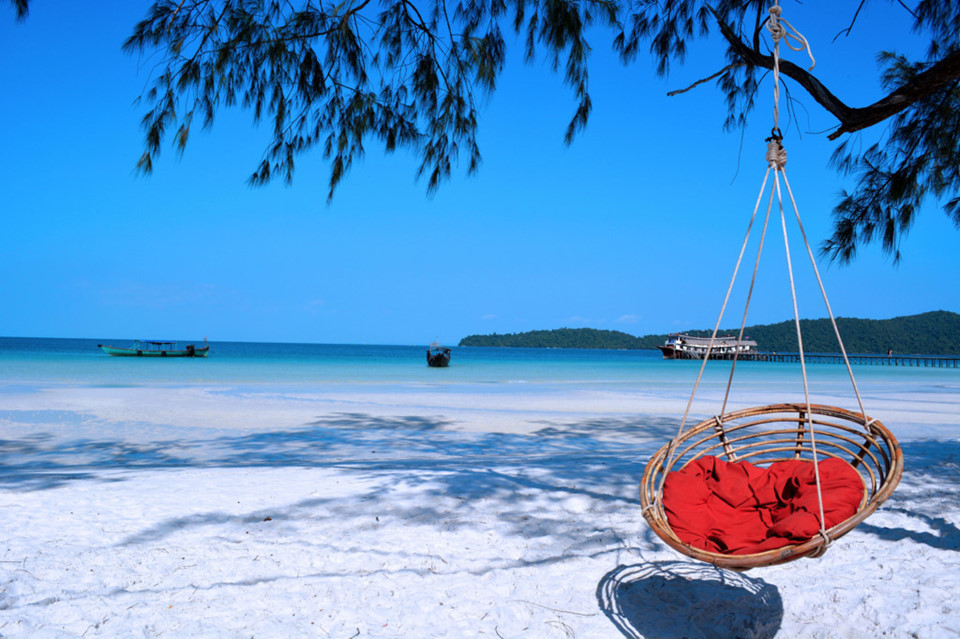 Koh Rong Samloem, Campuchia