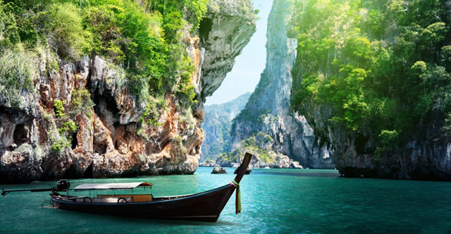 Du ngoại thưởng thức vẻ đẹp phố cổ Phuket khi đi du lịch Thái Lan