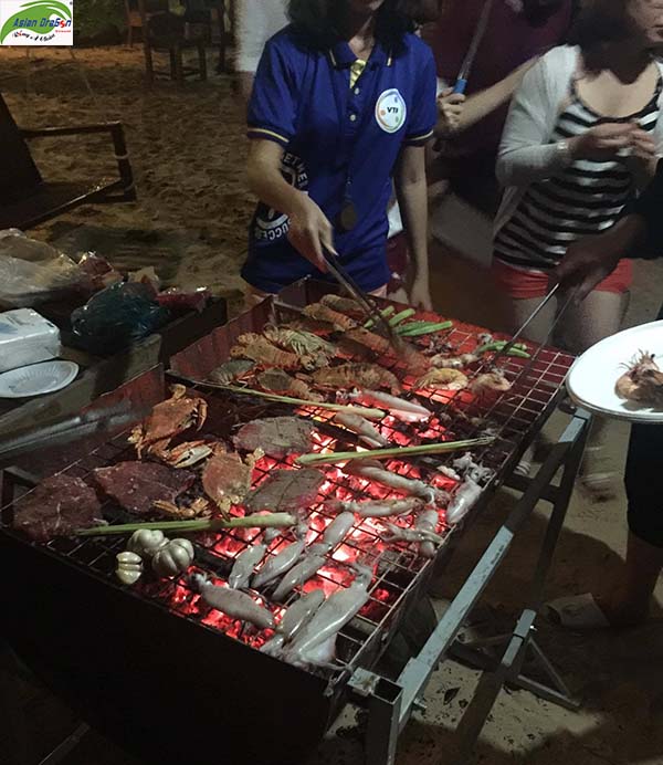 Du lịch Campuchia: tiệc BBQ