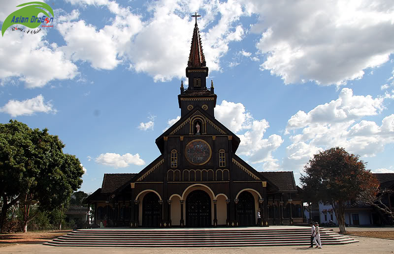 Nhà thờ gỗ kontum