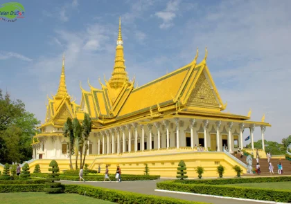 Campuchia những ngày tháng tư