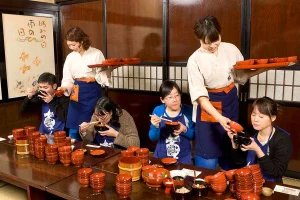 Thử thách Wanko soba - nơi bạn có thể ăn tới hàng trăm bát mì