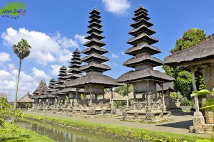 Khám phá 3 ngôi đền thần thoại ở Bali - Indonesia